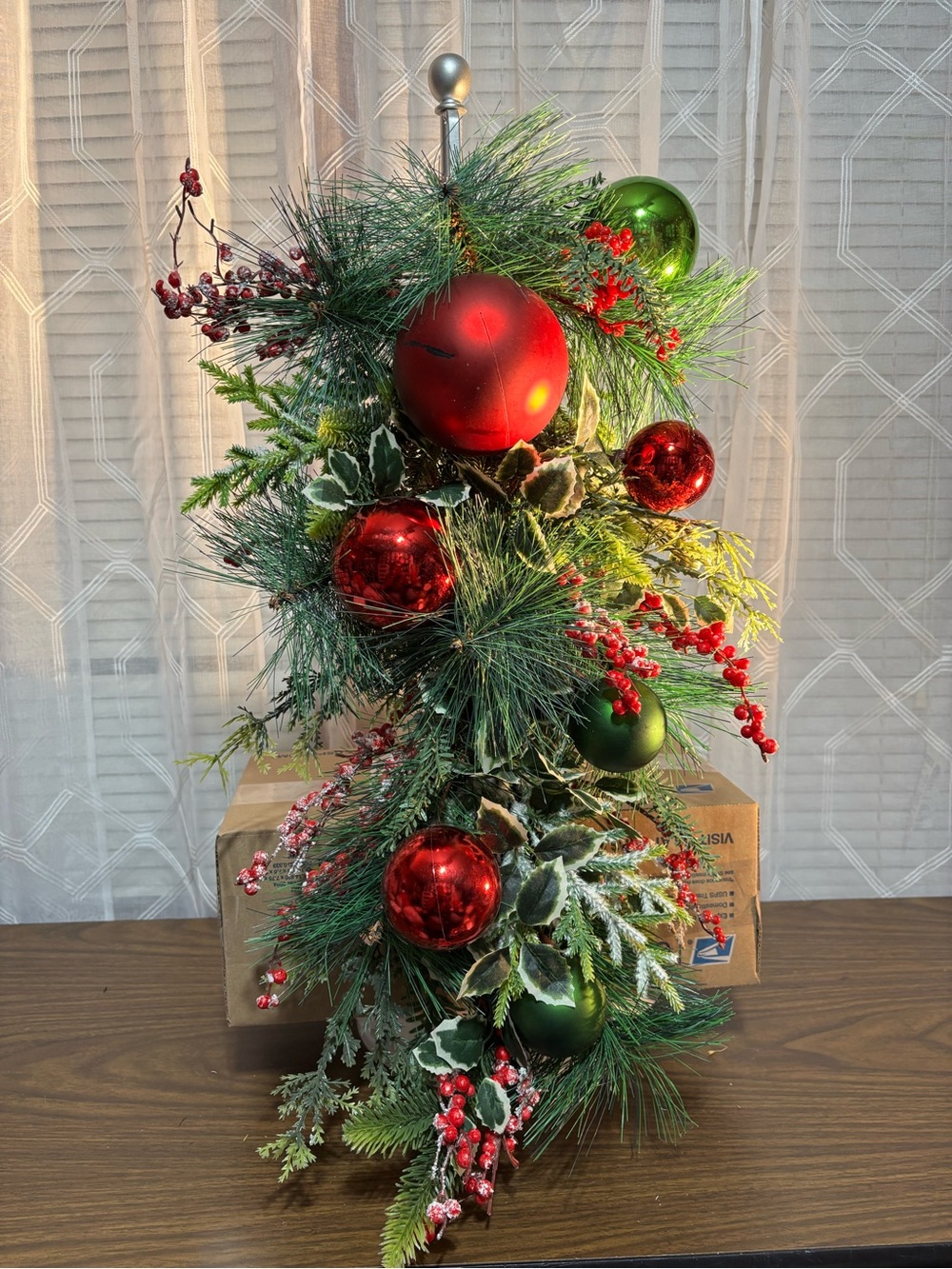 Christmas teardrop swag Pineneedles, Holly leaves and red berry clusters, 24”
